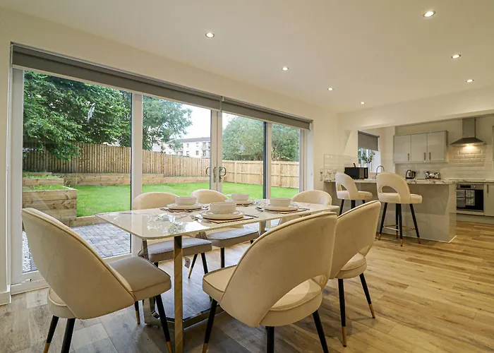 Wyndford Riverside House Glasgow